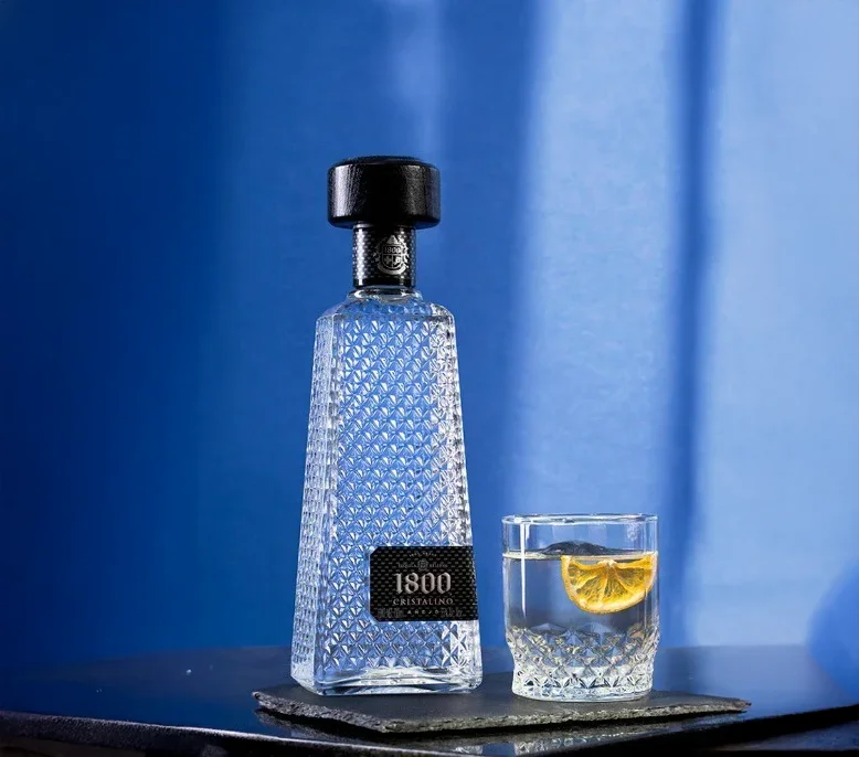 Cristalino-Olive Cocktail